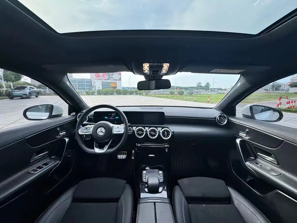 Mercedes-Benz A-Class — миниатюра 6