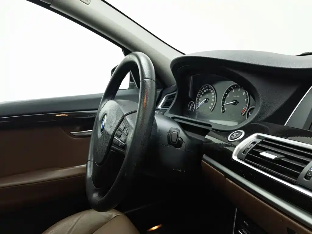 BMW 5 Series GT — миниатюра 22