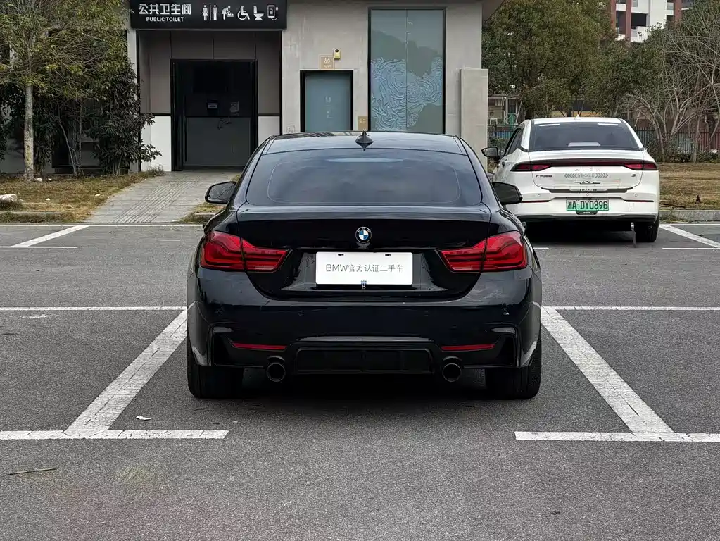 BMW 4 SERIES
