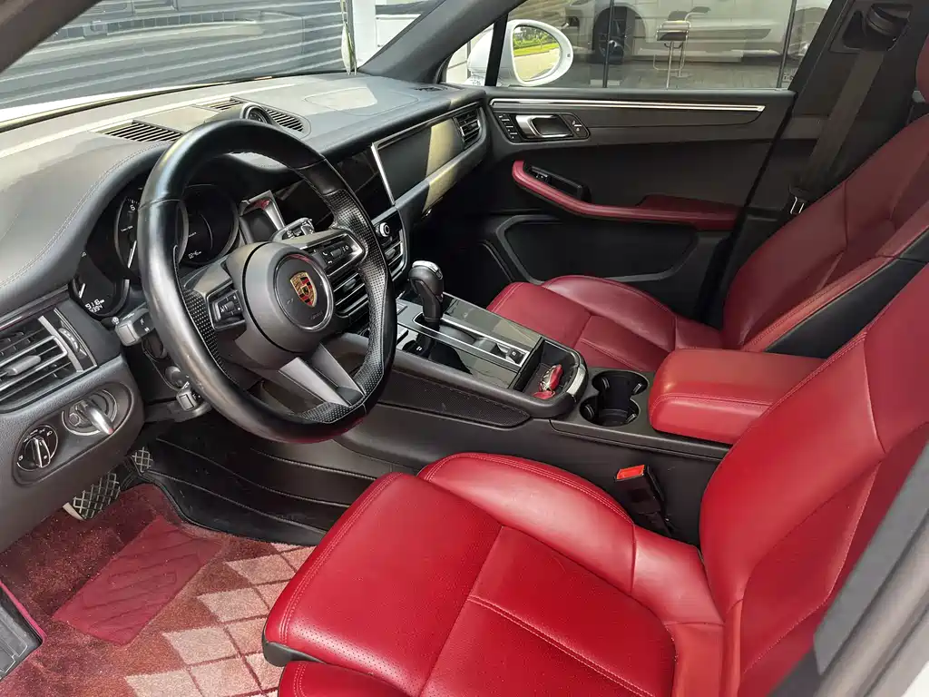 Porsche Macan — миниатюра 10
