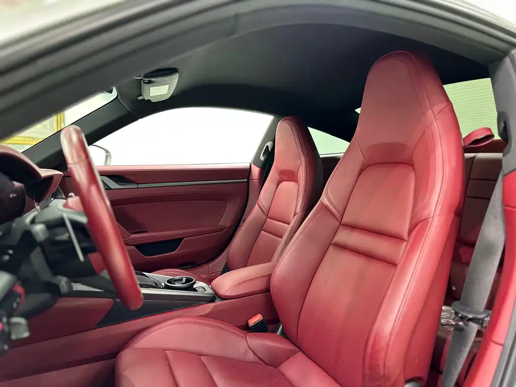 Porsche 911 2022 Carrera 3.0T