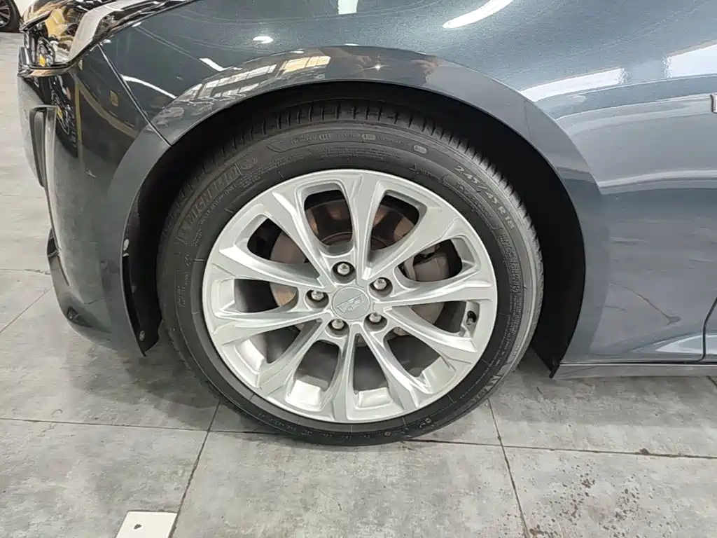 Cadillac CT5 — миниатюра 23