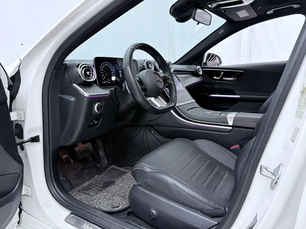 Mercedes-Benz C-Class — миниатюра 4