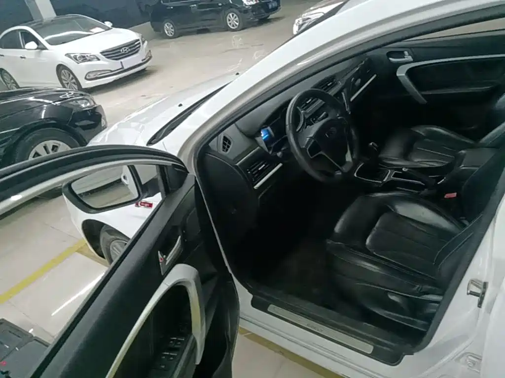 Geely Emgrand — миниатюра 16