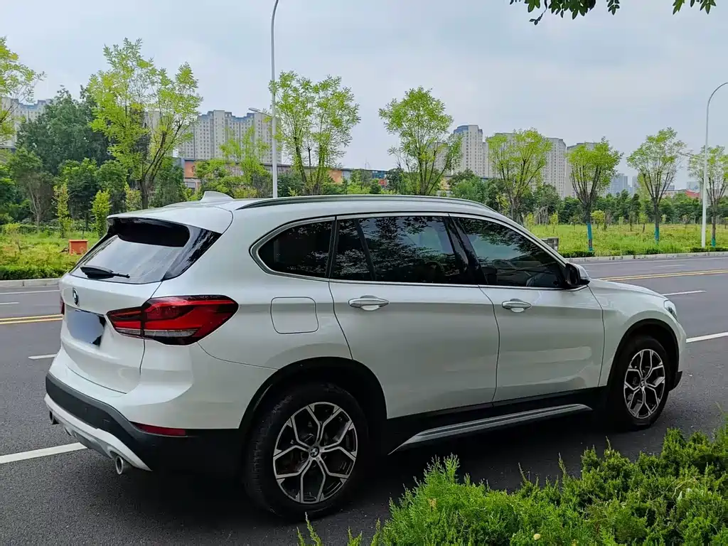 BMW X1 — миниатюра 11