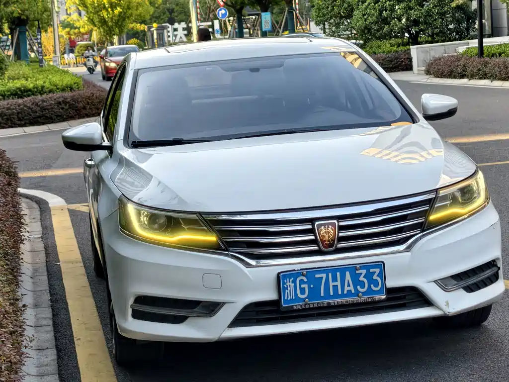 Roewe i6 Classic — миниатюра 12