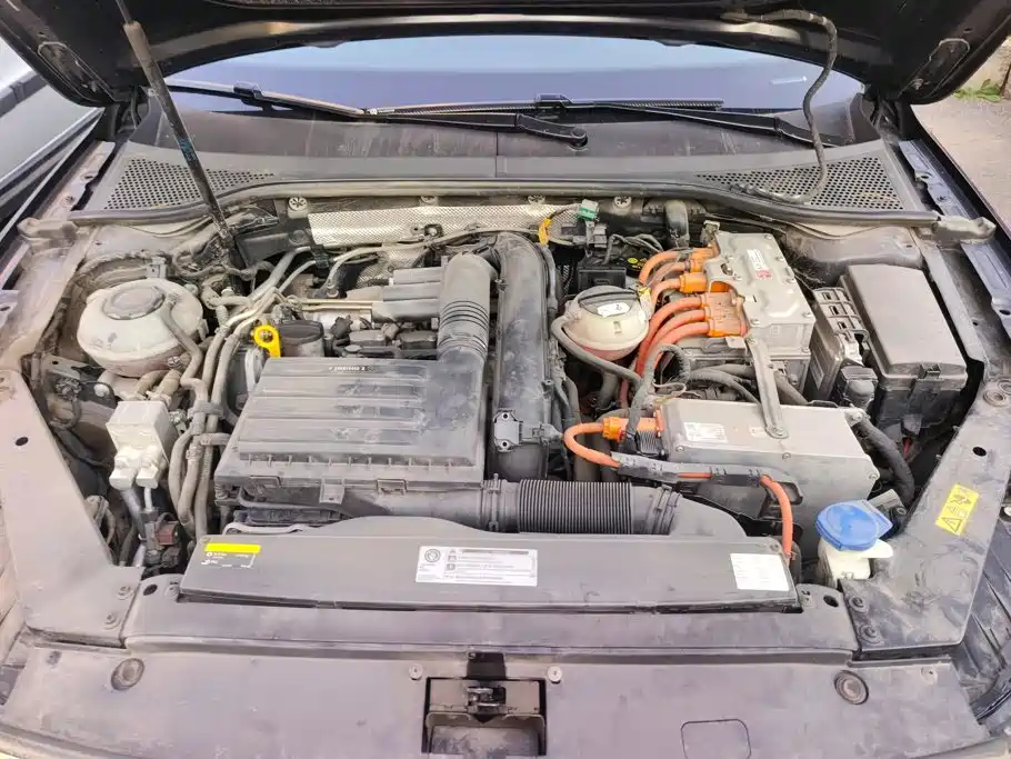 Volkswagen Magotan PHEV — миниатюра 10