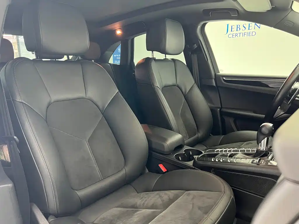 Porsche Macan — миниатюра 20