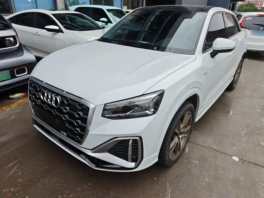Audi Q2L 2023 35TFSI Fashion
