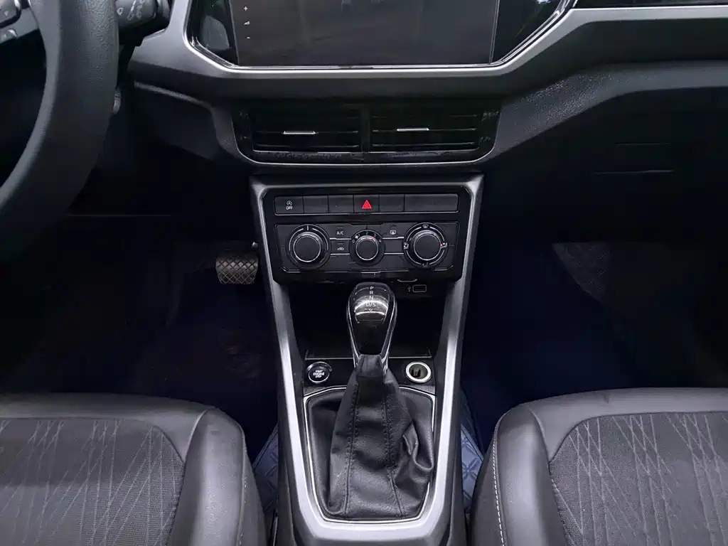 Volkswagen T-Cross — миниатюра 15