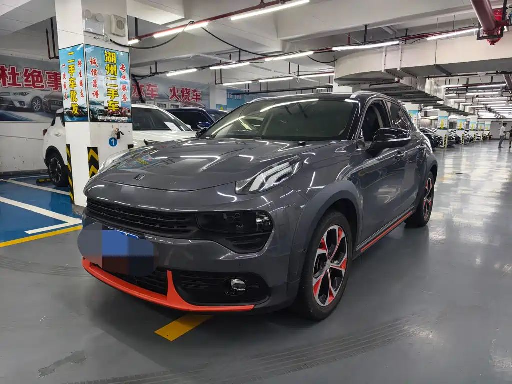 Купить Lynk & Co 02