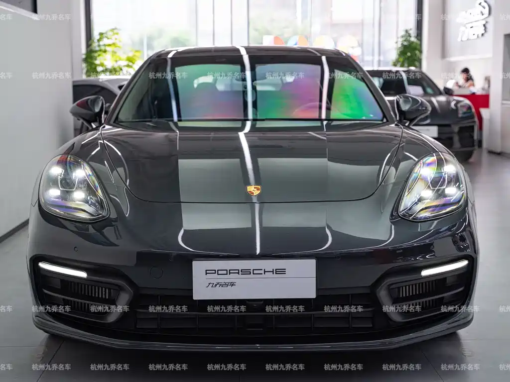 Porsche Panamera — миниатюра 2