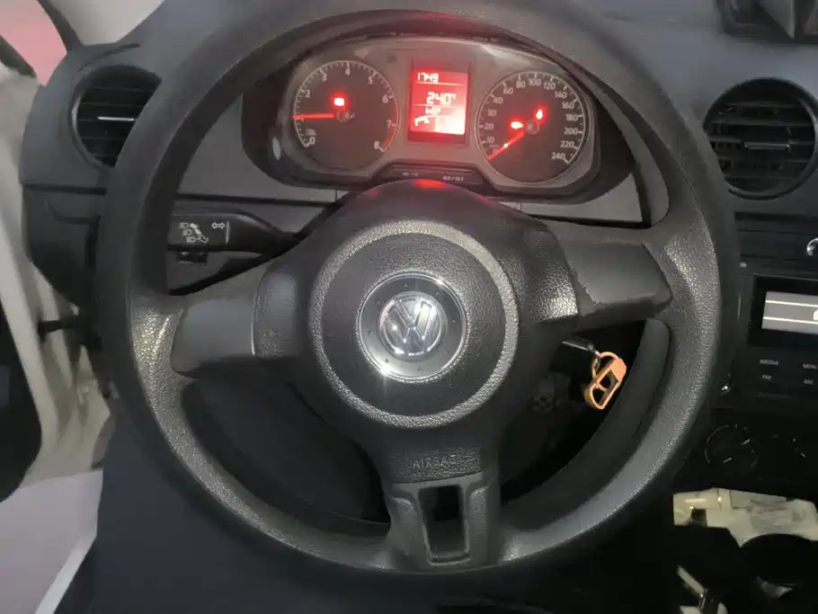 Volkswagen Jetta — миниатюра 15