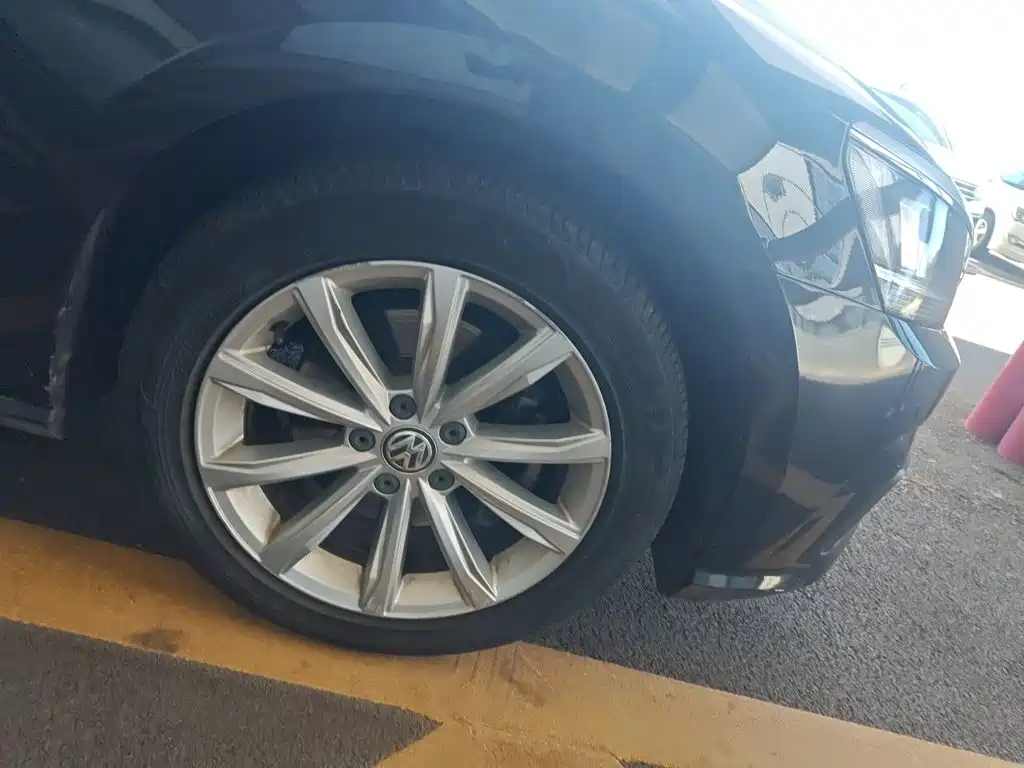 Volkswagen Passat — миниатюра 8