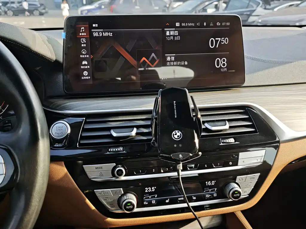 BMW 6 Series GT — миниатюра 8