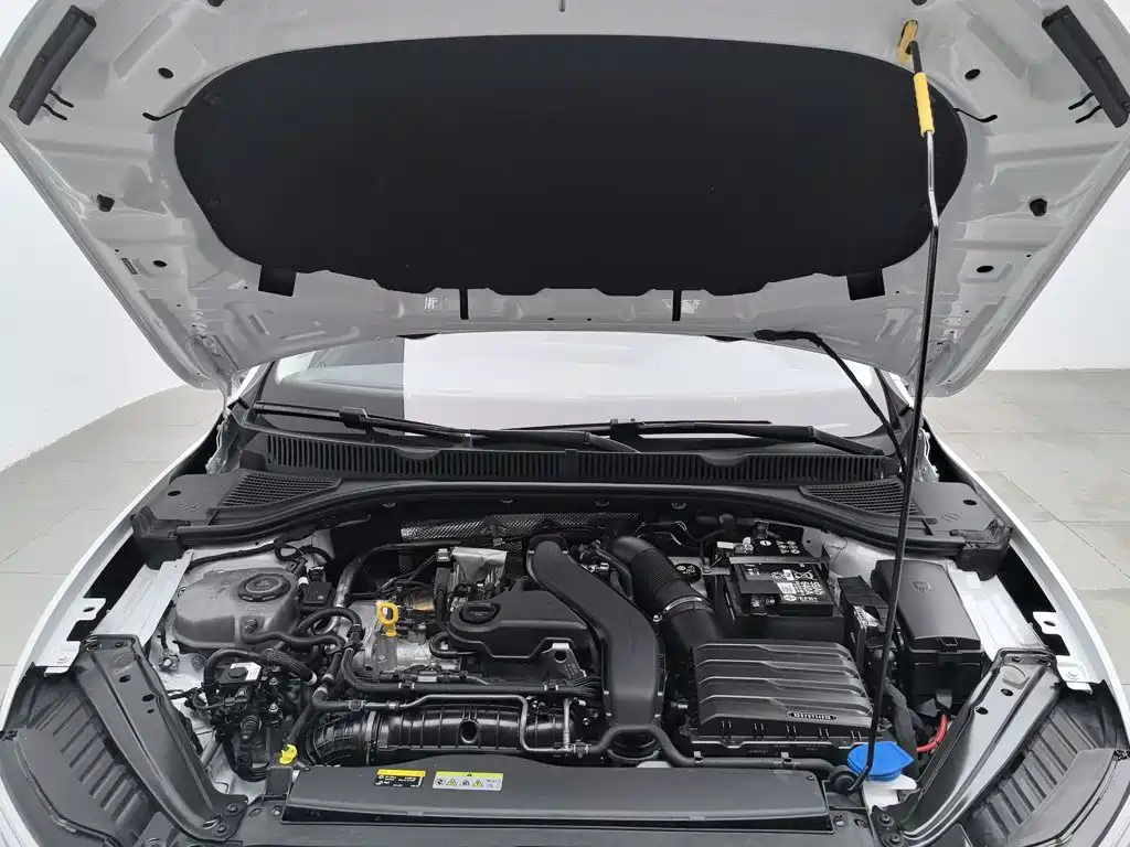 Volkswagen Sagitar — миниатюра 6