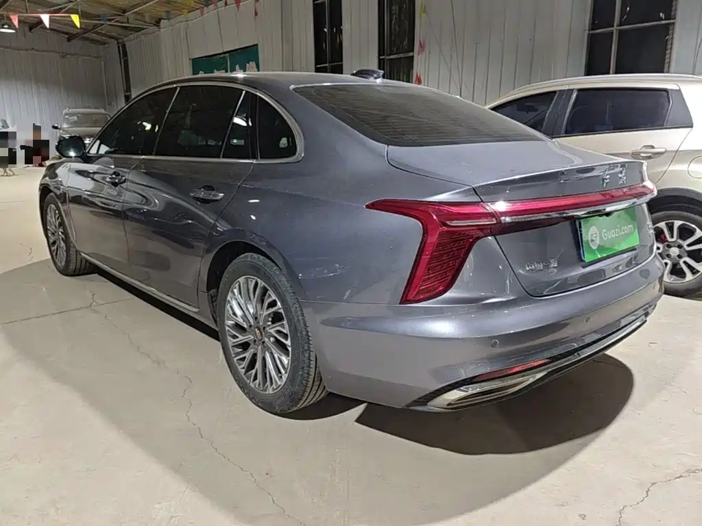 Hongqi Hongqi H5 — миниатюра 5