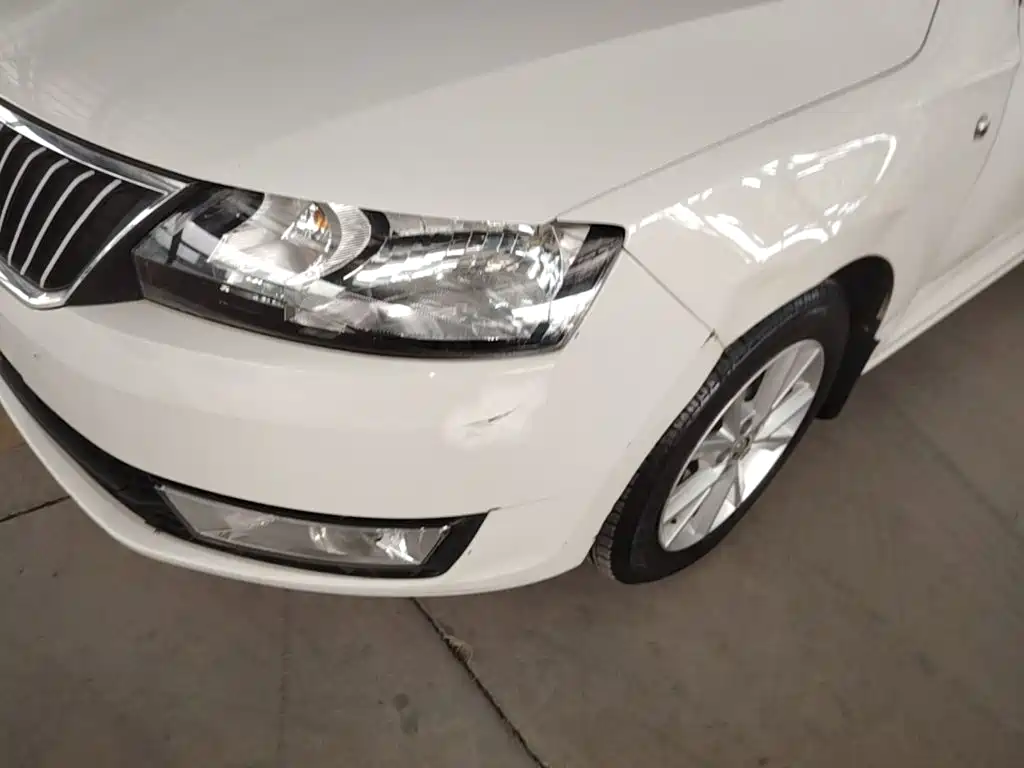 Skoda Rapid — миниатюра 24