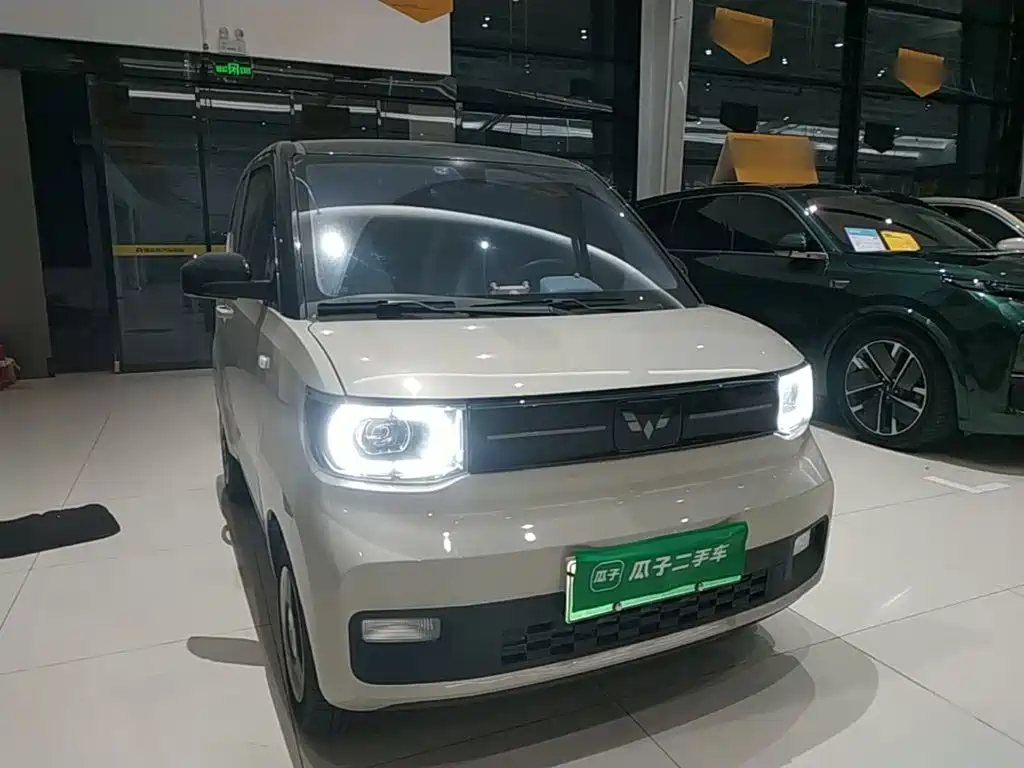 Wuling MINIEV — миниатюра 4