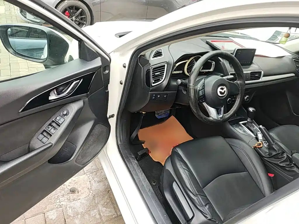 Mazda 3 Axela — миниатюра 16