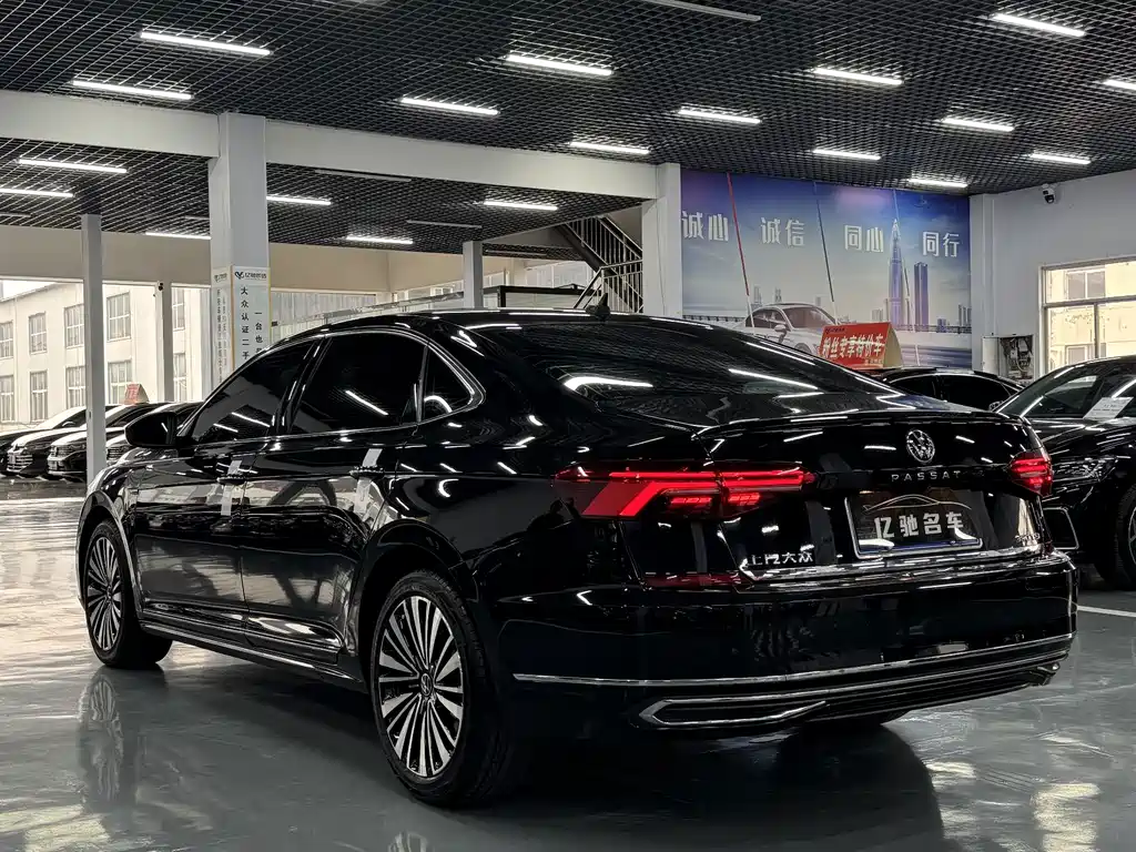 Volkswagen Passat — миниатюра 7
