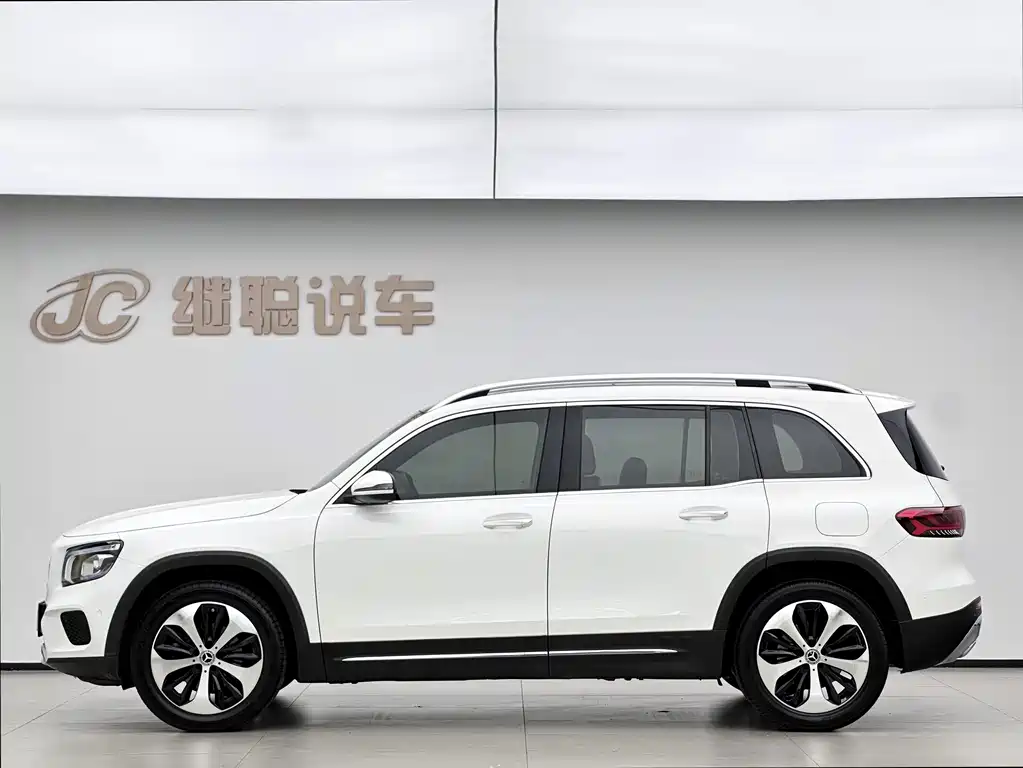 Mercedes-Benz GLB — миниатюра 3