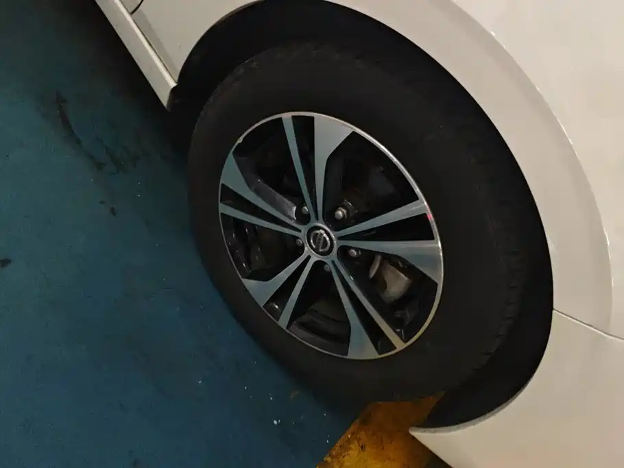 Nissan Sylphy — миниатюра 6