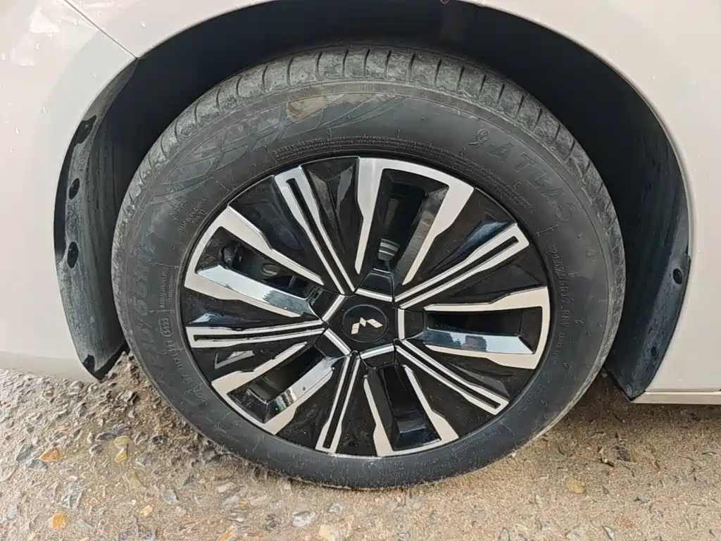 Wuling Xingguang 730 New Energy — миниатюра 23