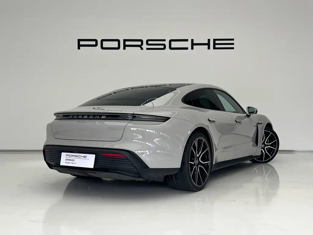 Porsche Taycan — миниатюра 4