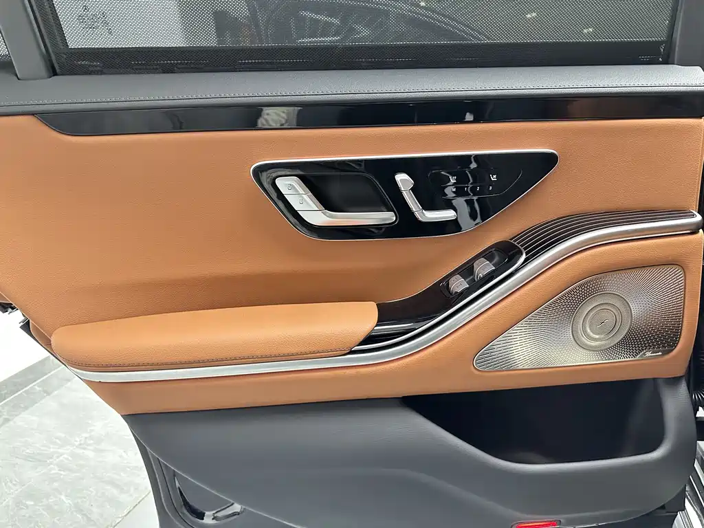 Mercedes-Benz S-Class — миниатюра 25
