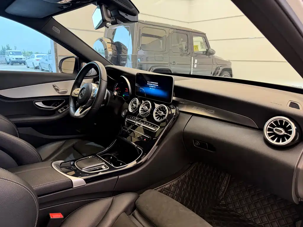 Mercedes-Benz C-Class — миниатюра 10