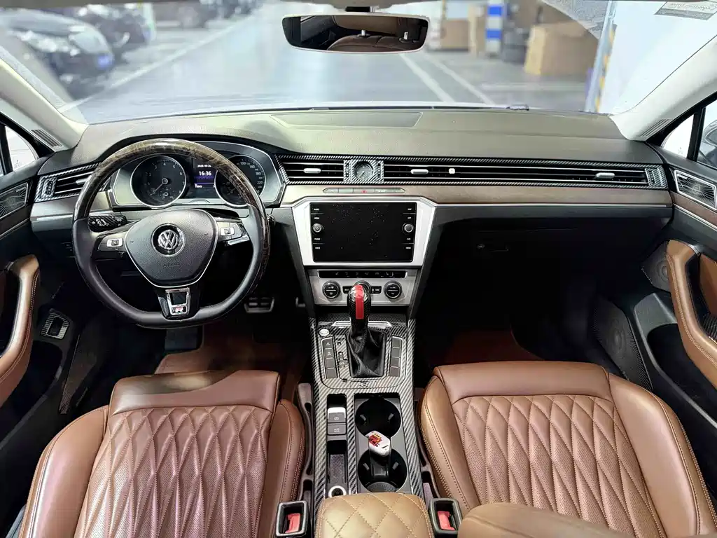 Volkswagen Viloran — миниатюра 9