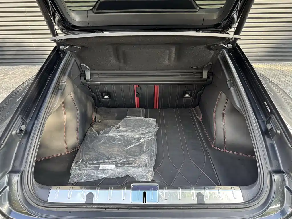 Porsche Panamera — миниатюра 10