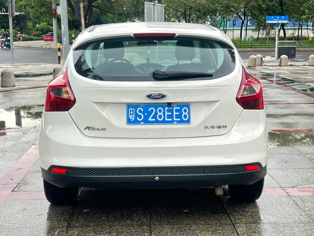 Ford Focus — миниатюра 5