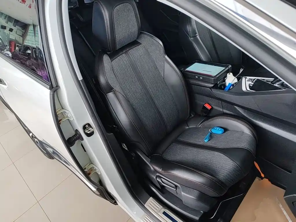 Peugeot 5008 — миниатюра 25
