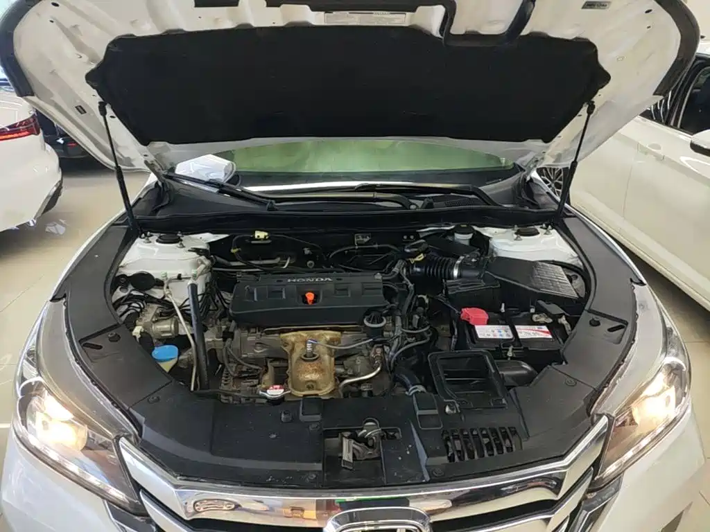 Honda Accord — миниатюра 20