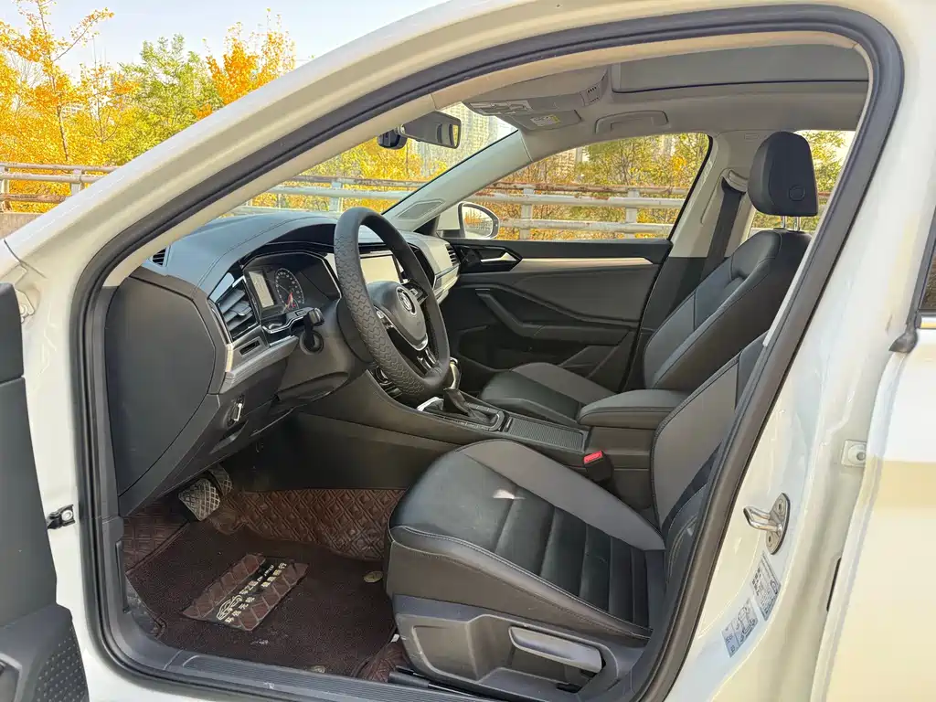 Volkswagen Sagitar — миниатюра 4