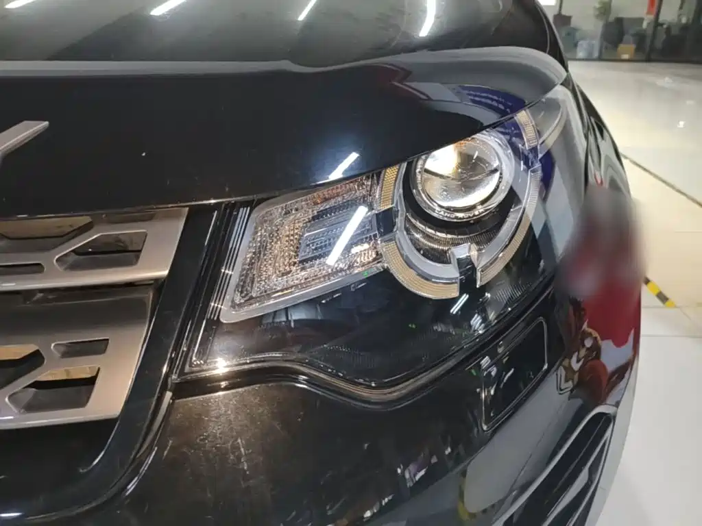 Land Rover Discovery Sport — миниатюра 24