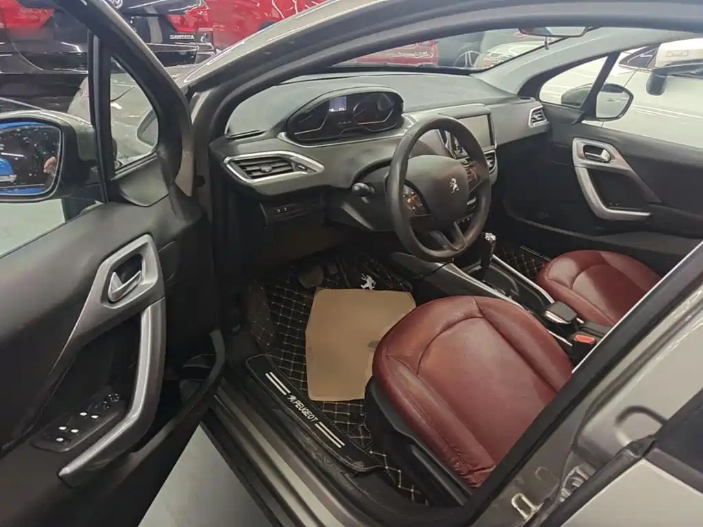 Peugeot 2008 — миниатюра 16