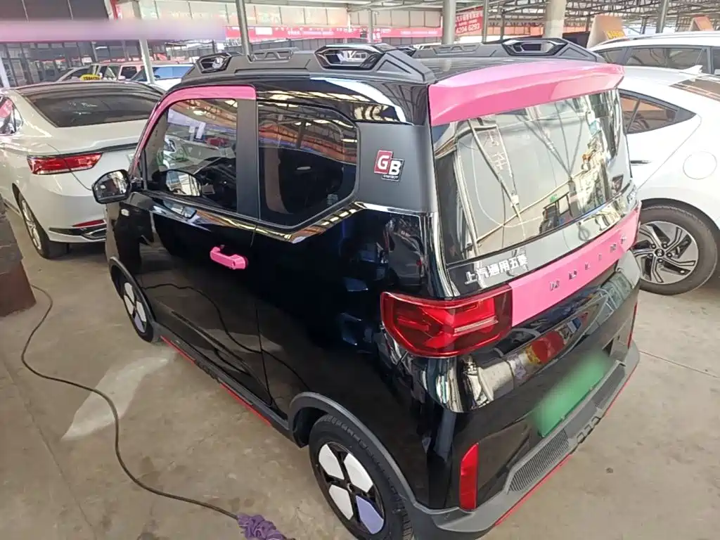 Wuling MINIEV — миниатюра 5