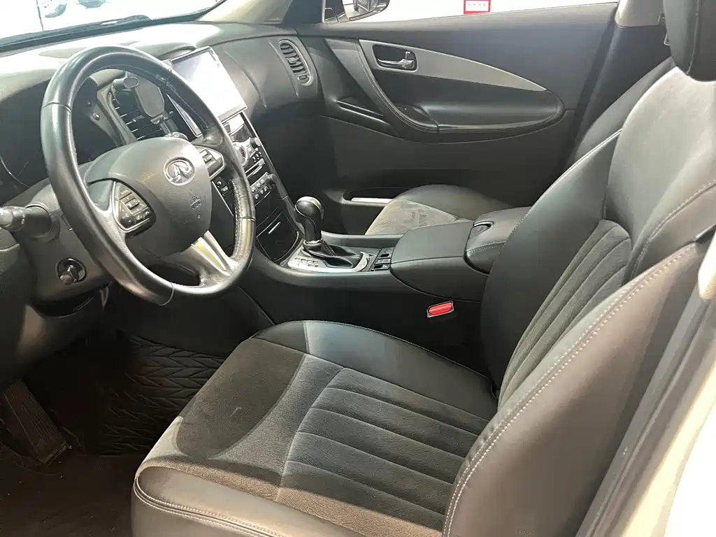 INFINITI QX50