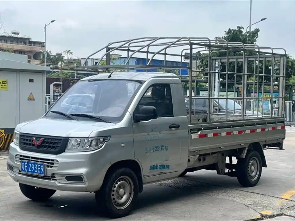 Купить Wuling Rongguang New Truck
