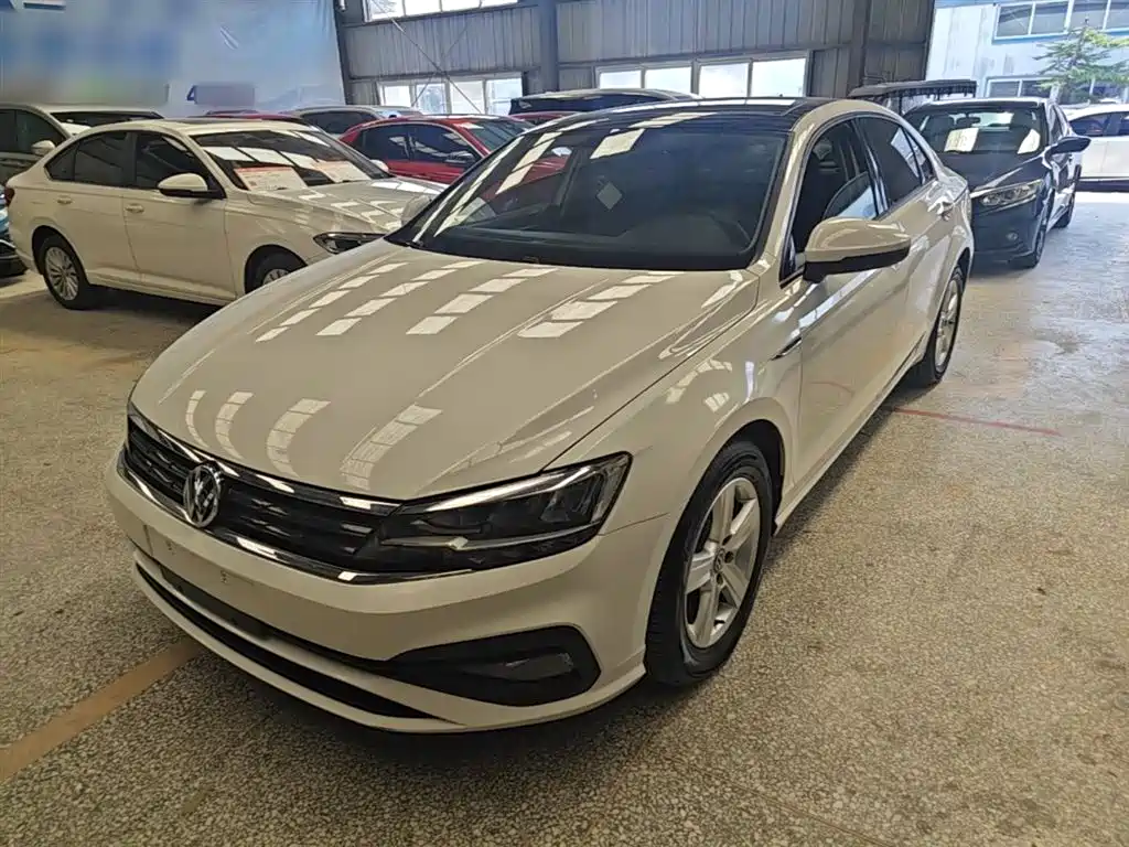 Купить Volkswagen Lamando
