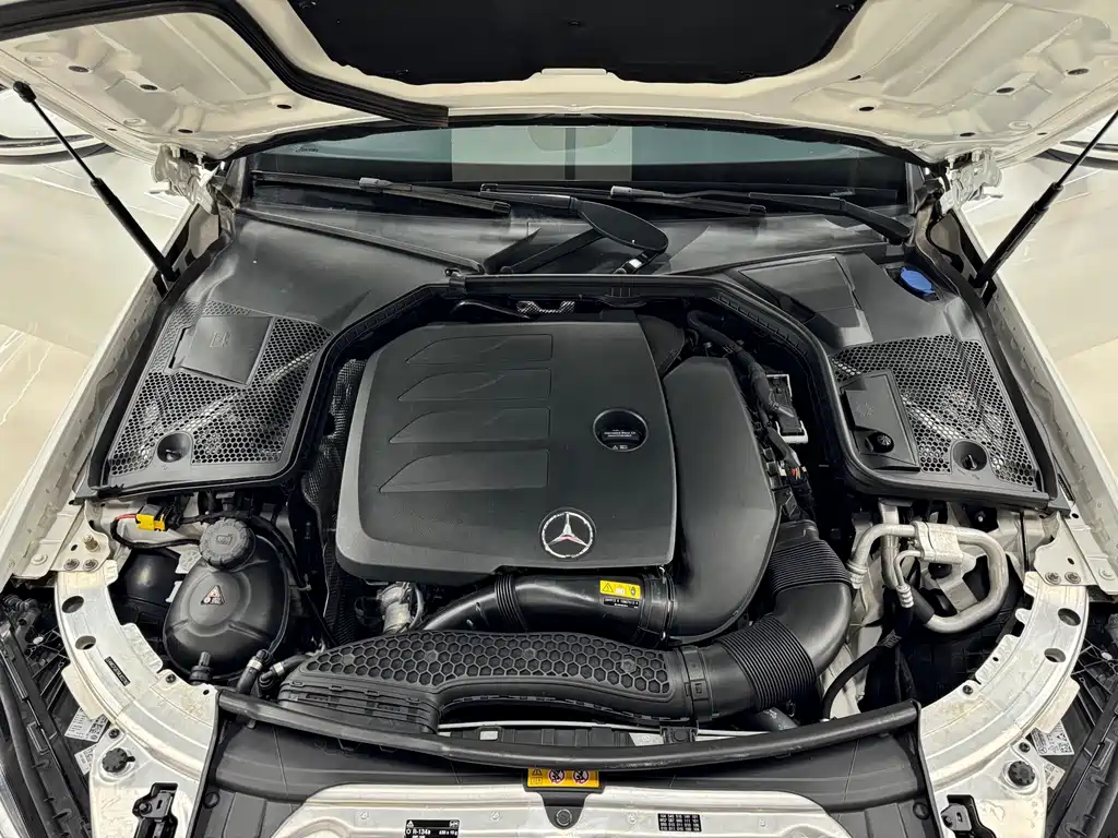Mercedes-Benz C-Class — миниатюра 18