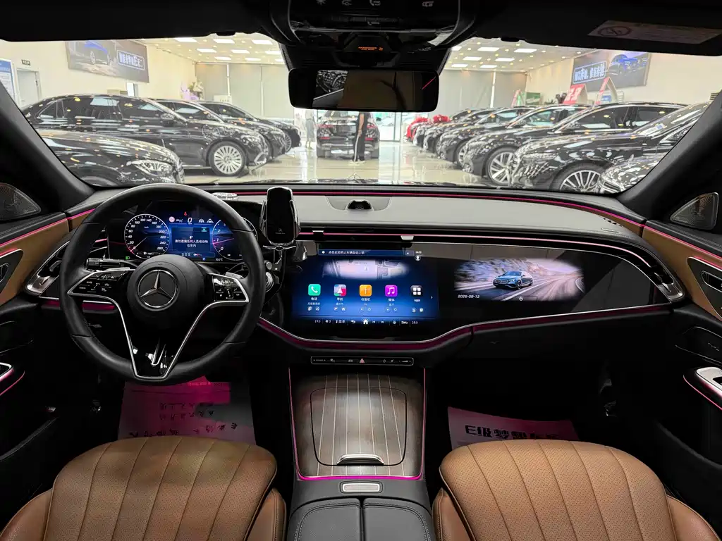 Mercedes-Benz E-Class — миниатюра 13