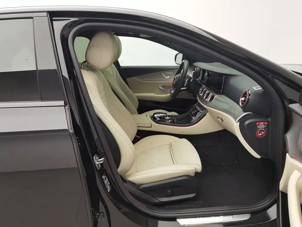 Mercedes-Benz E-Class — миниатюра 23