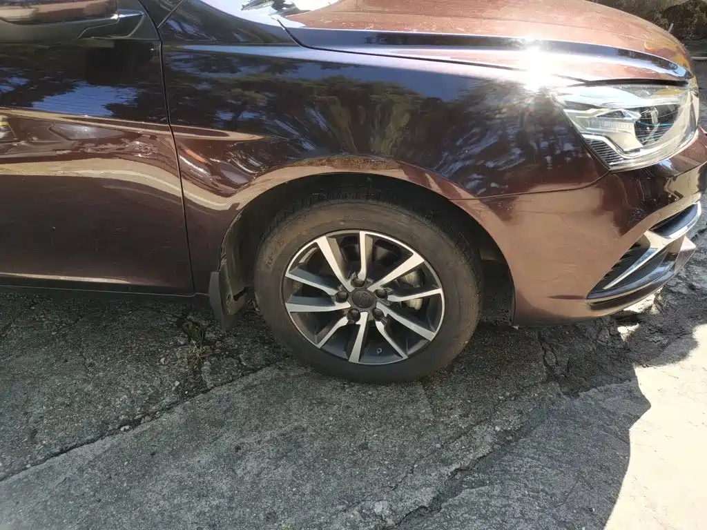 Geely Emgrand — миниатюра 10