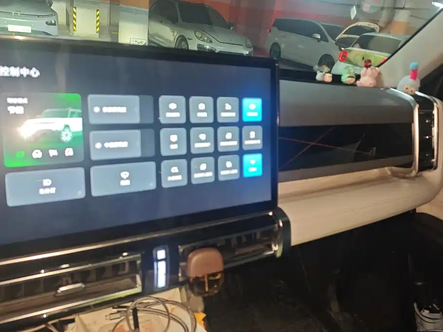 iCAR iCAR 03 — миниатюра 13