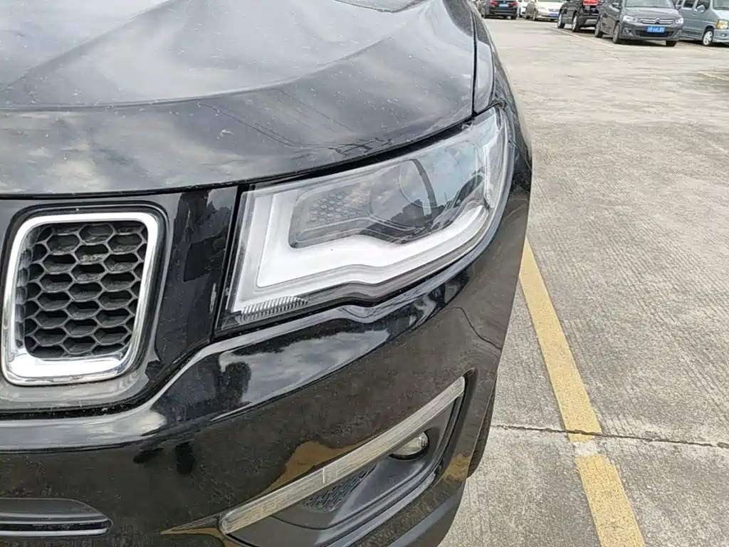 Jeep Compass — миниатюра 24