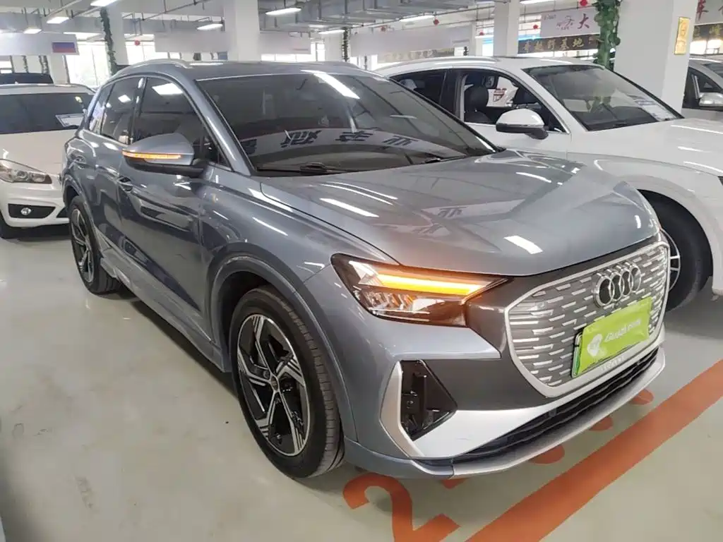 Audi Q4 e-tron — миниатюра 4